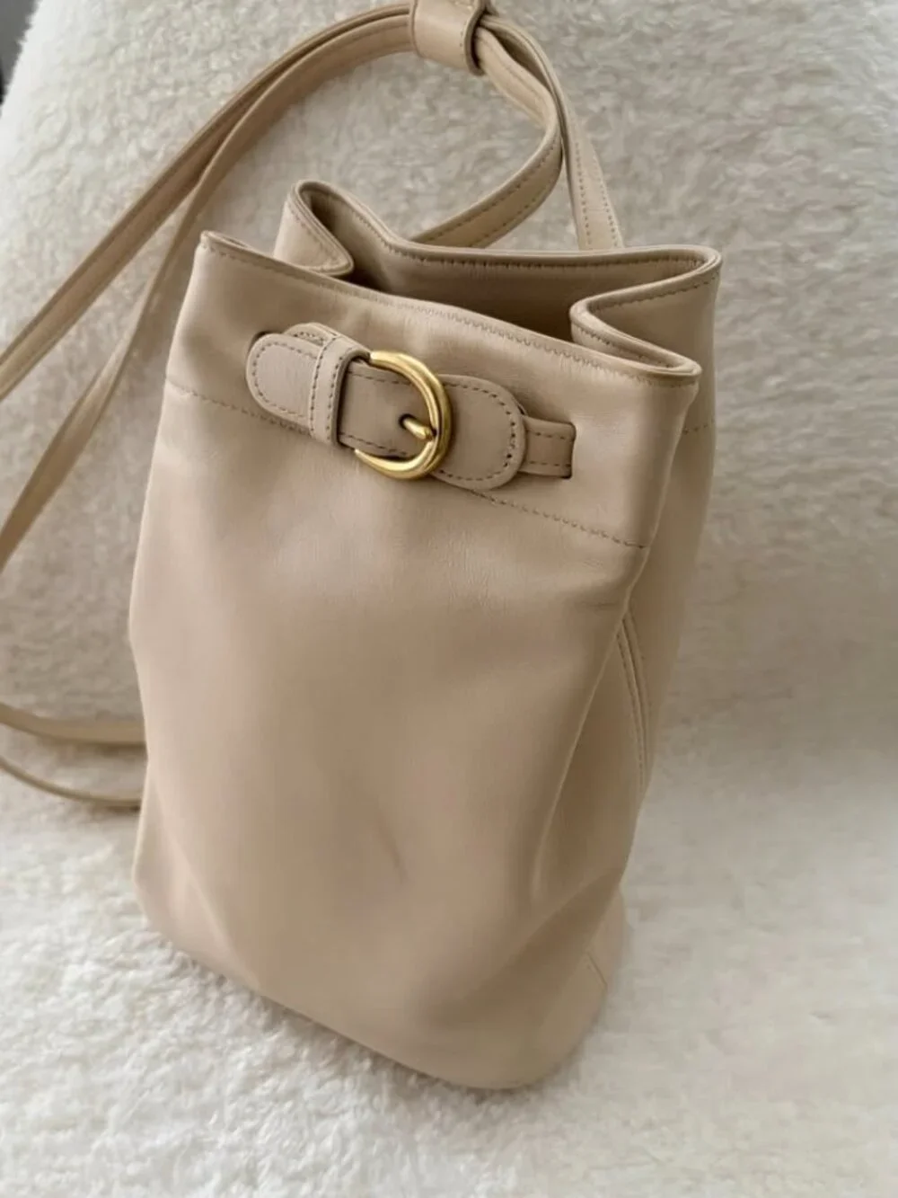 Vintage Coach Cornelia Sling Bag 4162, color Bone